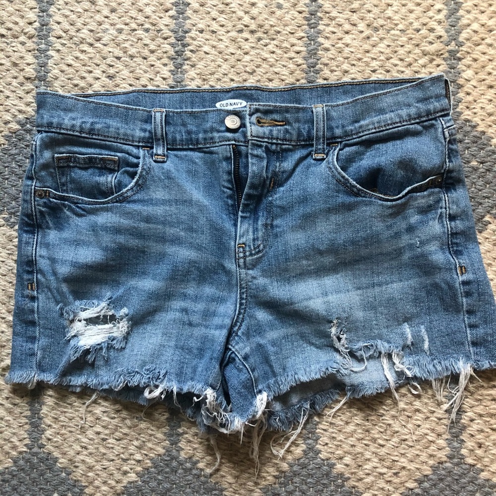 Light washed distressed boyfriend jean shorts